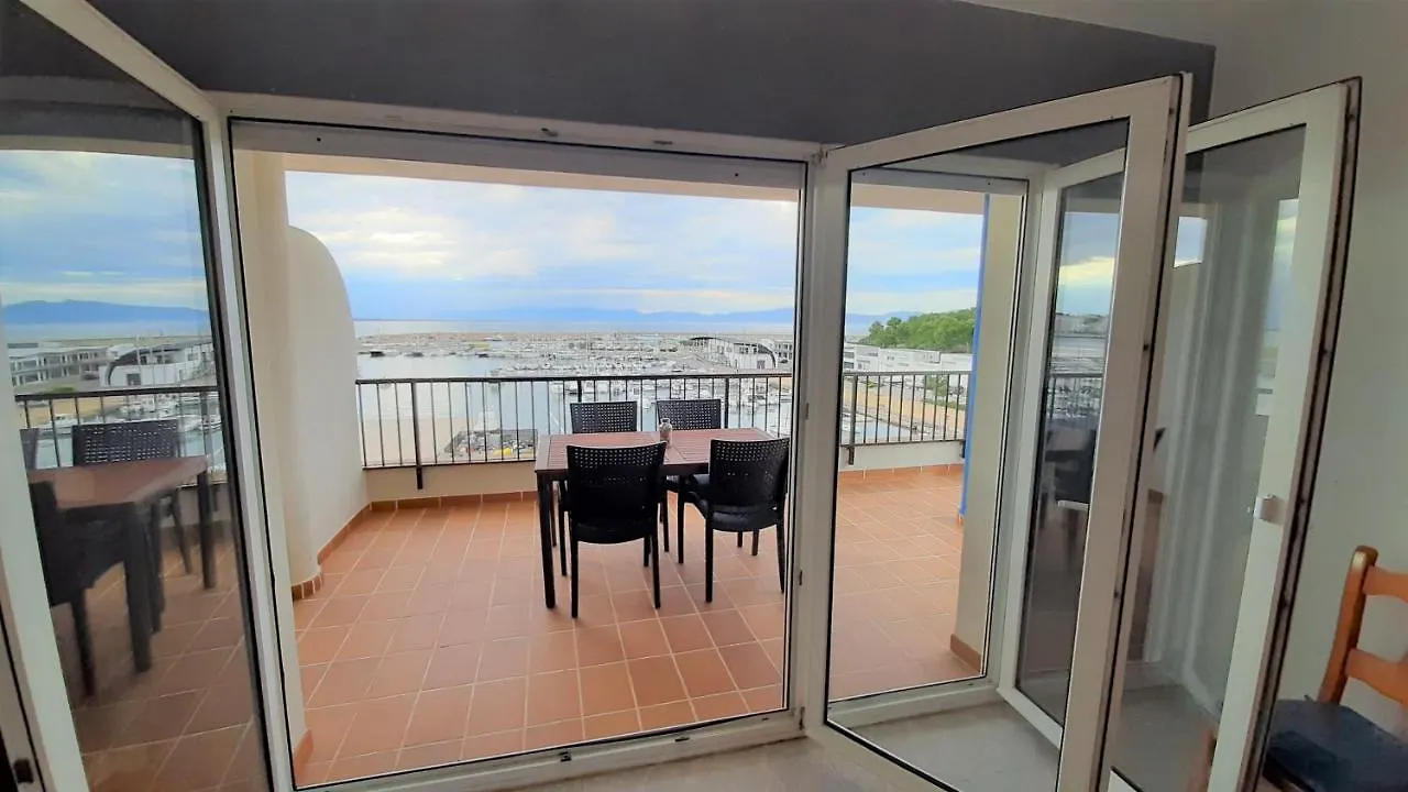 Apartment Apartaments Club Nautic L' Escala