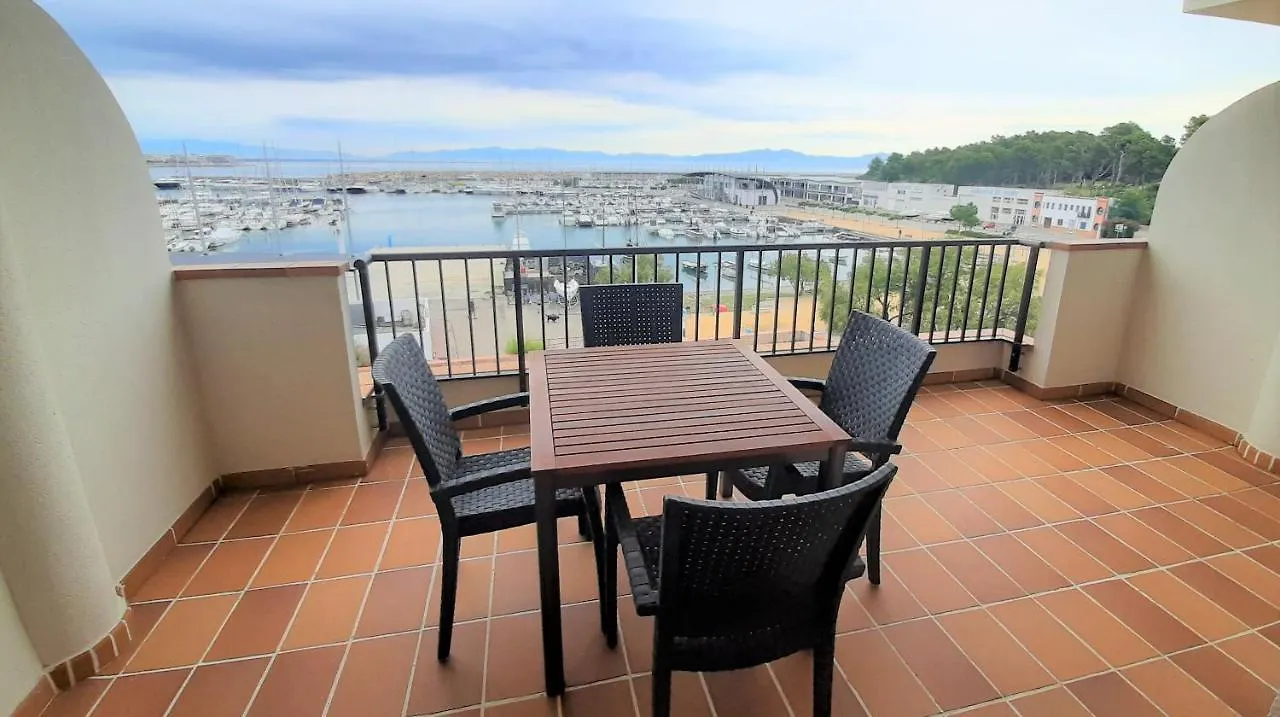 Apartaments Club Nautic L' Escala Apartment