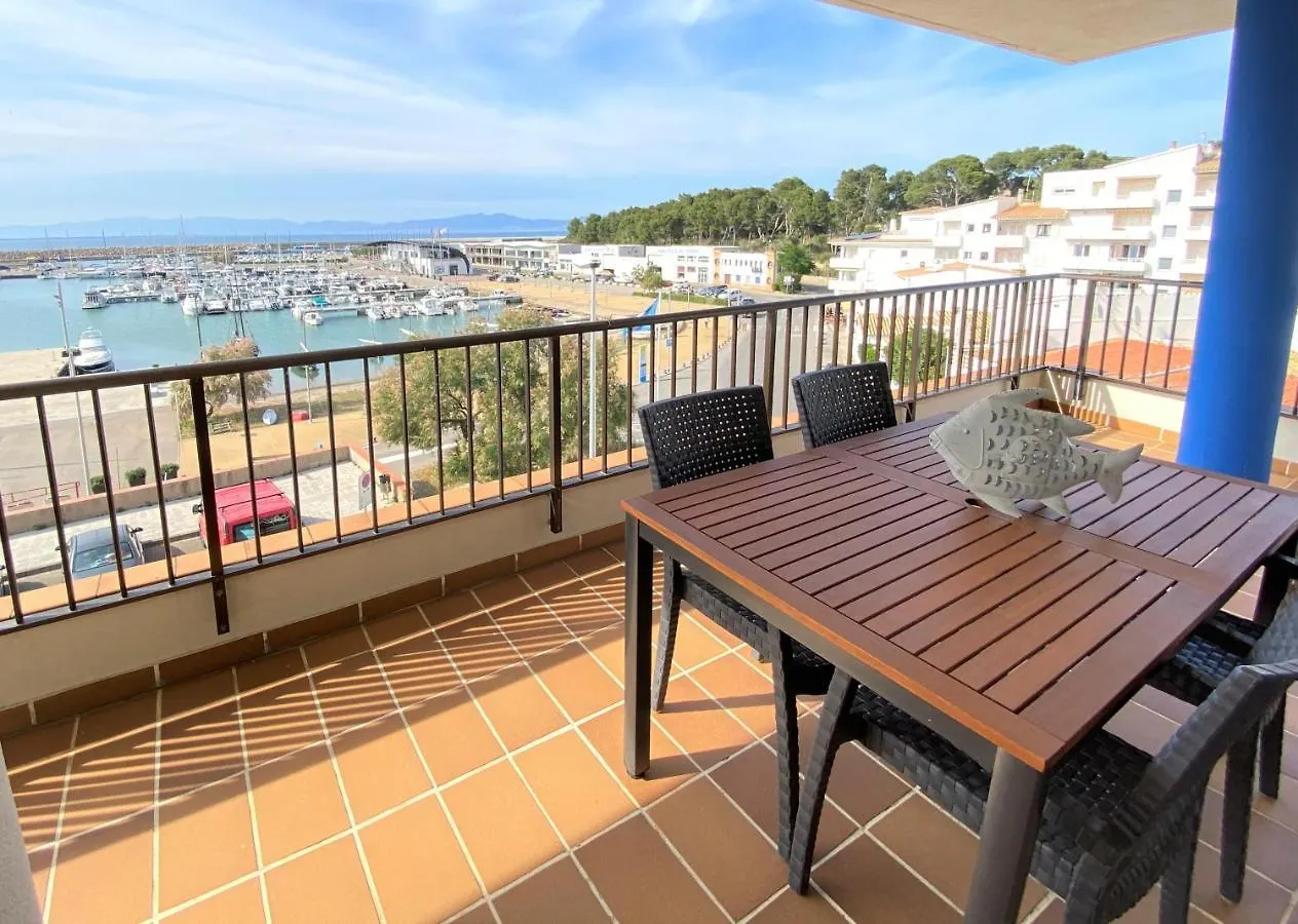 Apartaments Club Nautic L'Escala Apartment